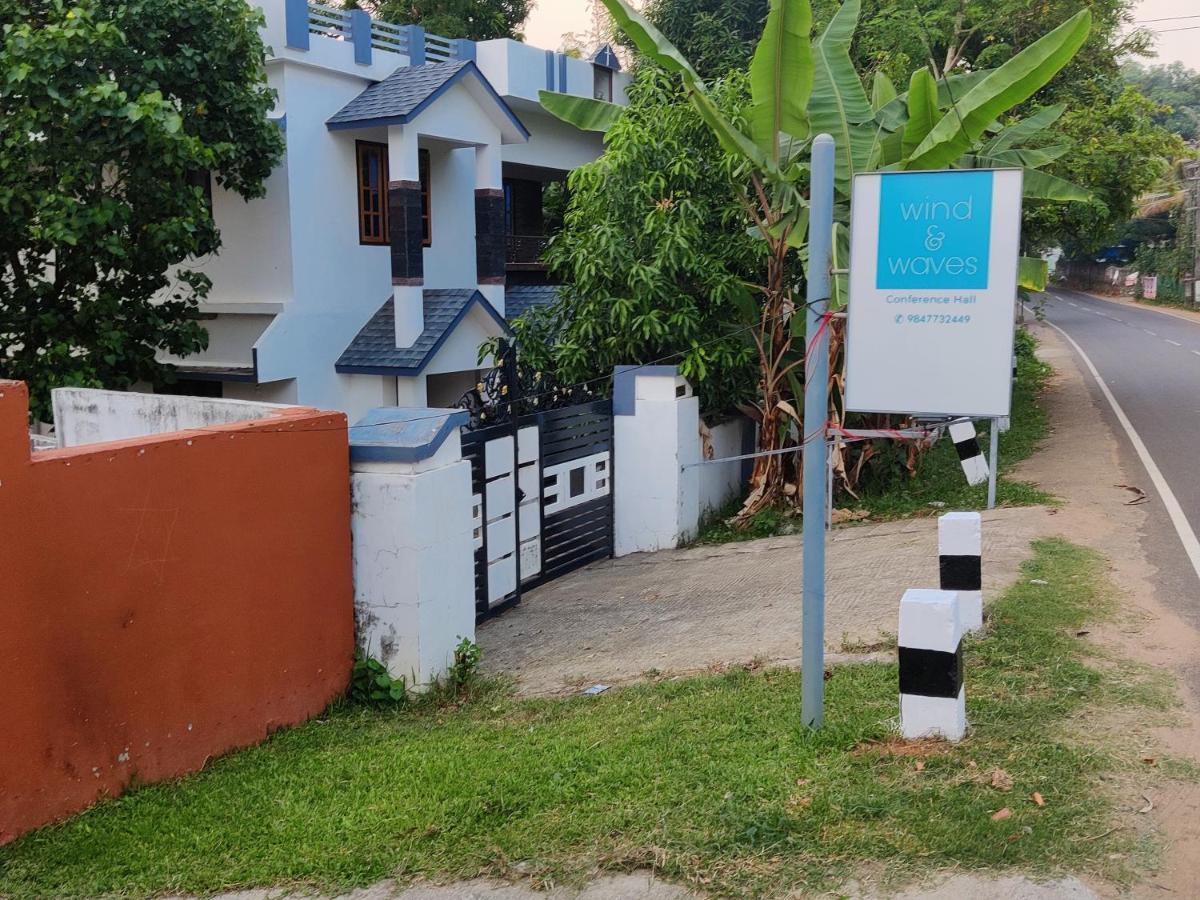 Wind &Waves Apartment Kollam Exterior photo